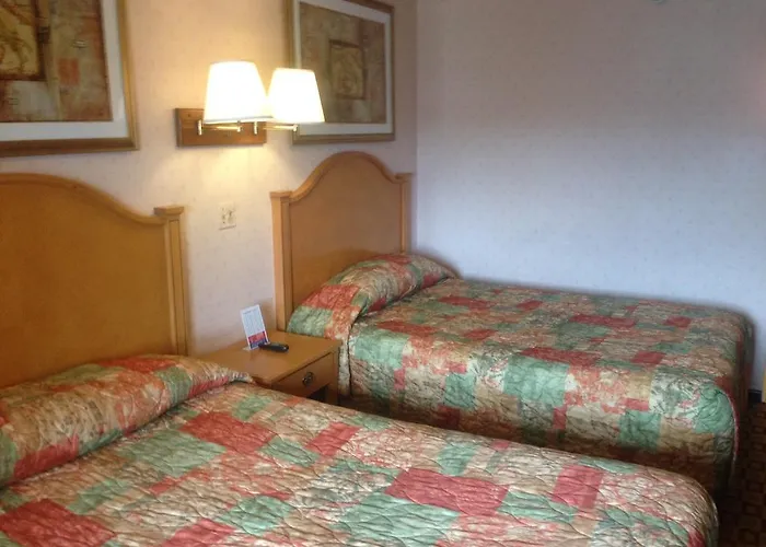 Stardust 2* Naperville