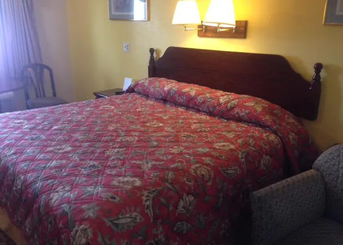 Stardust 2* Naperville