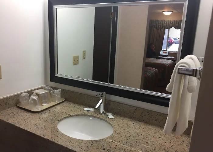 Stardust 2* Naperville